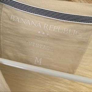 3 for $20 / Men’s Banana Republic T-shirt